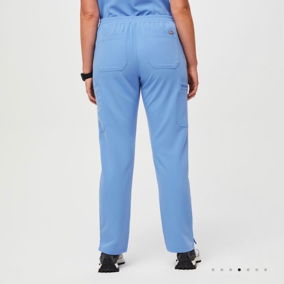 Figs Yola Skinny Scrub Pants - Picture 8 of 11